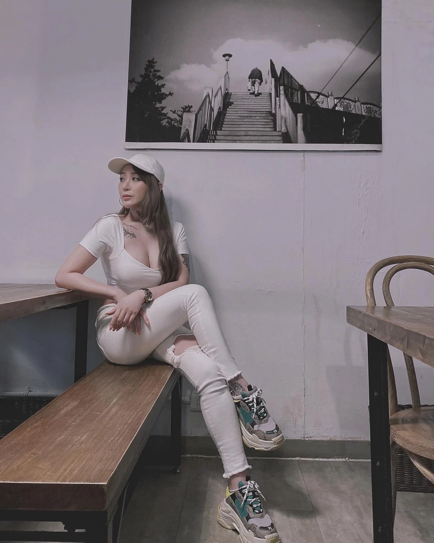 美胸正妹“飞小橘”曲线性感的不可思议 这尺寸太不科学展现“圆润翘臀”好凶狠